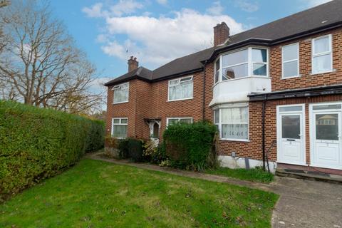 2 bedroom maisonette for sale, Brook Avenue, Edgware, HA8