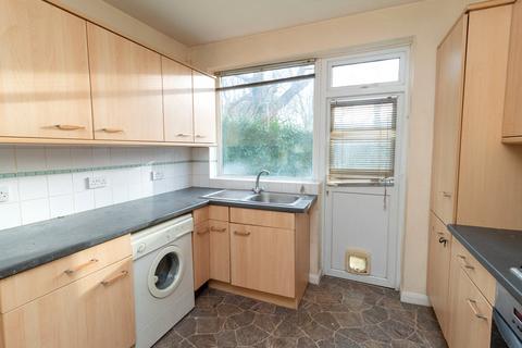 2 bedroom maisonette for sale, Brook Avenue, Edgware, HA8