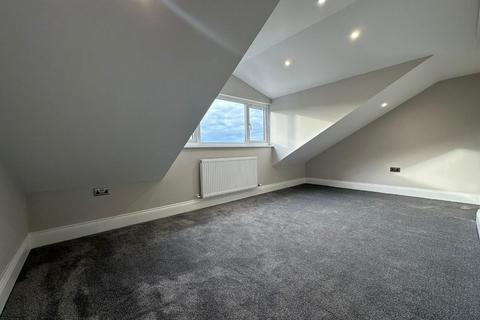 5 bedroom house to rent, Slaithwaite Road, Dewsbury