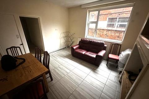 5 bedroom terraced house for sale, Brackenbury Road Preston PR1 7UQ