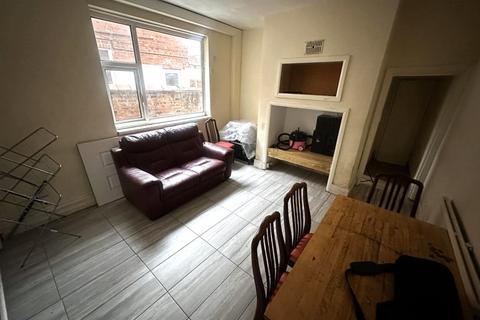 5 bedroom terraced house for sale, Brackenbury Road Preston PR1 7UQ