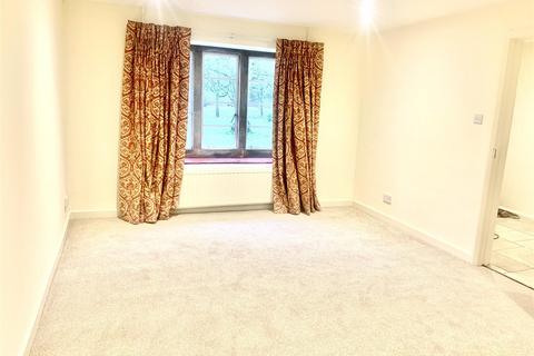 3 bedroom detached house to rent, Grange Lane