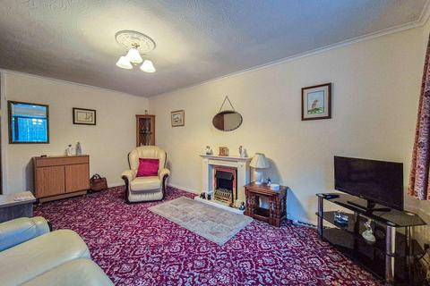 2 bedroom terraced house for sale, Wellyhole Street, Lees, Oldham, OL4