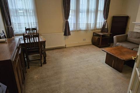 1 bedroom flat to rent, Church Street, London N9