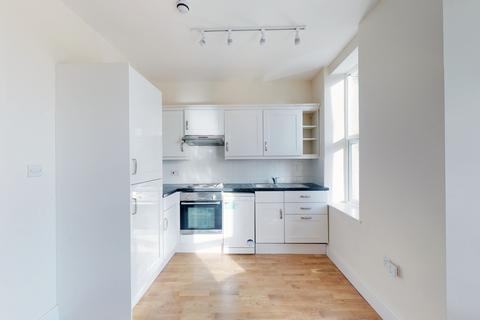 1 bedroom flat to rent, Birkbeck Avenue, London W3