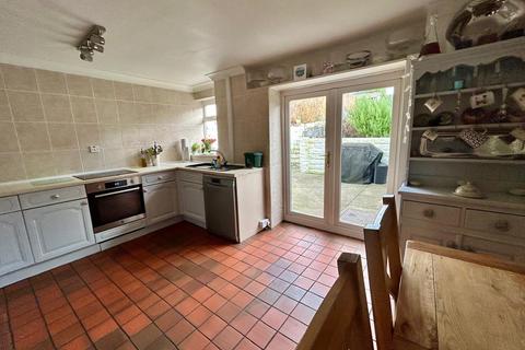 2 bedroom cottage for sale, Victoria Terrace, Crickhowell, Powys.