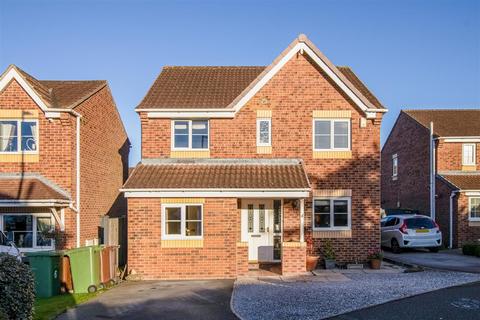 4 bedroom detached house for sale, Whinbeck Avenue, Normanton WF6