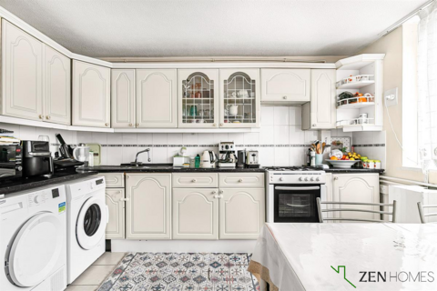 3 bedroom flat for sale, London N15