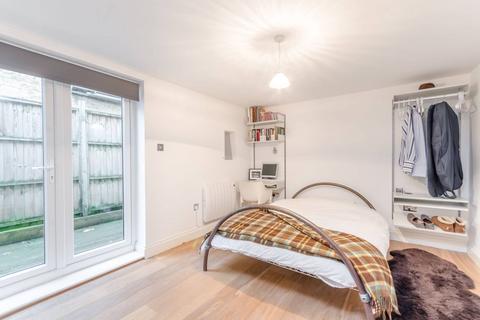 1 bedroom flat to rent, Fanthorpe Street, West Putney, London, SW15