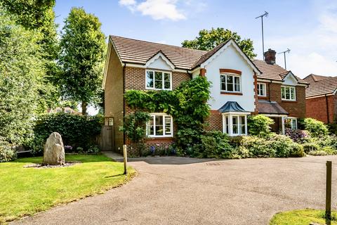 5 bedroom detached house for sale, Quarry Gardens, Leatherhead KT22