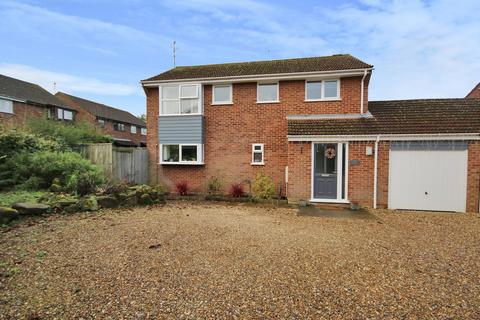 4 bedroom property for sale, Pingles Road, North Wootton, PE30