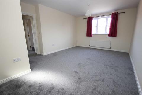 2 bedroom apartment to rent, Pipers Lane, Kenilworth