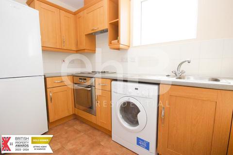 2 bedroom apartment to rent, Pipers Lane, Kenilworth