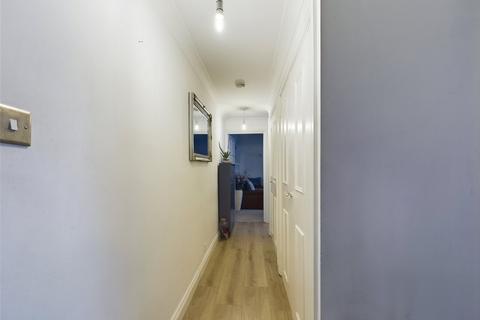 1 Winston Close, Romford, RM7 8LL