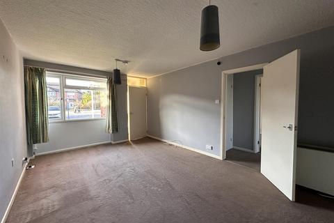 2 bedroom flat to rent, 65 Chandag Road, Keynsham, Bristol