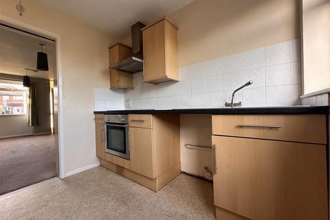 2 bedroom flat to rent, 65 Chandag Road, Keynsham, Bristol