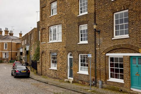 3 bedroom terraced house for sale, Ballast Quay, London SE10