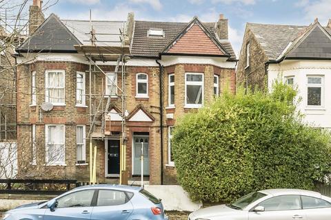 2 bedroom flat for sale, Tankerville Road, London SW16