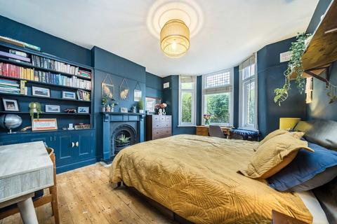 2 bedroom flat for sale, Tankerville Road, London SW16