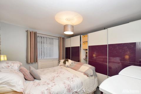 18 Aldersey Close, Windmill Hill, Runcorn, WA7 6NL