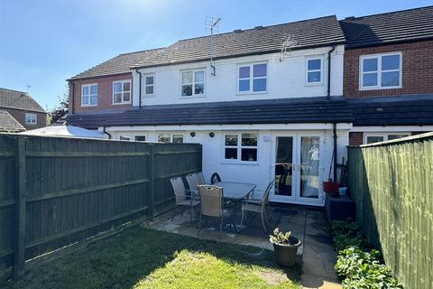 2 bedroom terraced house for sale, Henka Road, Penley.