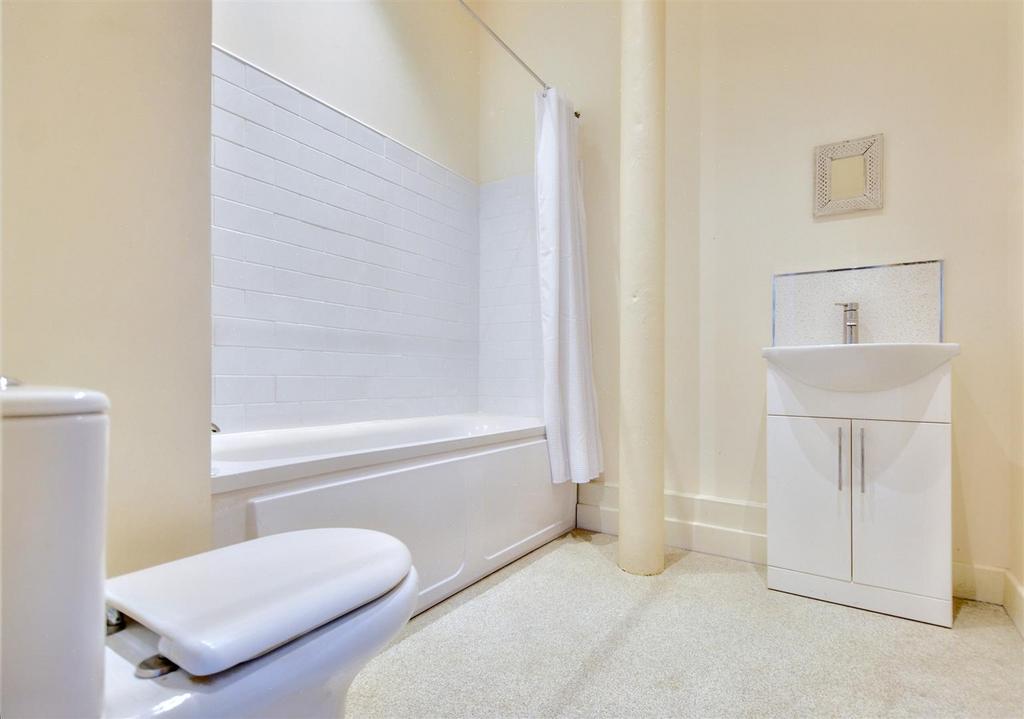 Ensuite Bathroom
