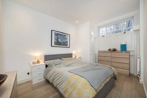 2 bedroom flat to rent, Grafton Terrace, London NW5