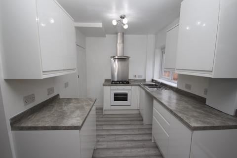 3 bedroom townhouse to rent, Lower House Walk, Bromley Cross, Bolton, Lancs, ., BL7