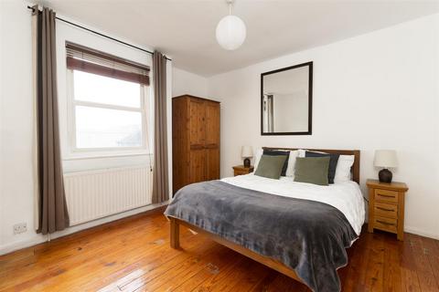 1 bedroom flat to rent, Cross Street, Islington