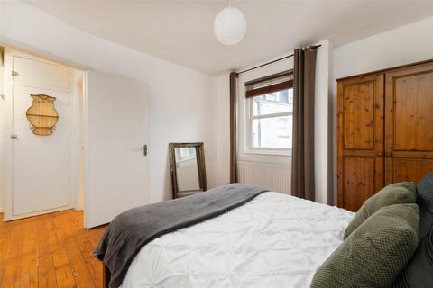 1 bedroom flat to rent, Cross Street, Islington