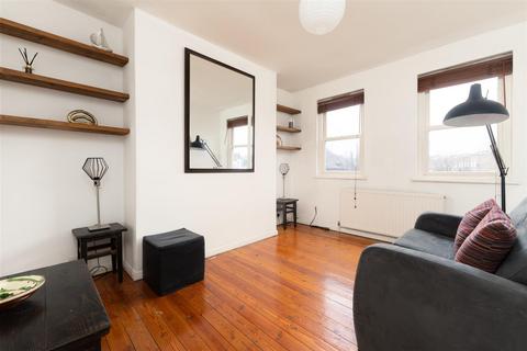 1 bedroom flat to rent, Cross Street, Islington