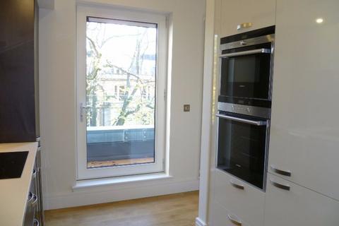 2 bedroom flat to rent, Hughenden Road, Hyndland, Glasgow, G12