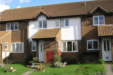 2 bedroom terraced house to rent, Woodger Close, Guildford GU4