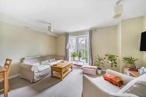 1 bedroom flat for sale, Ashbourne Court, Winton Close, Winchester, Hampshire, SO22