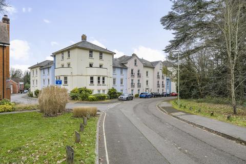 1 bedroom flat for sale, Ashbourne Court, Winton Close, Winchester, Hampshire, SO22