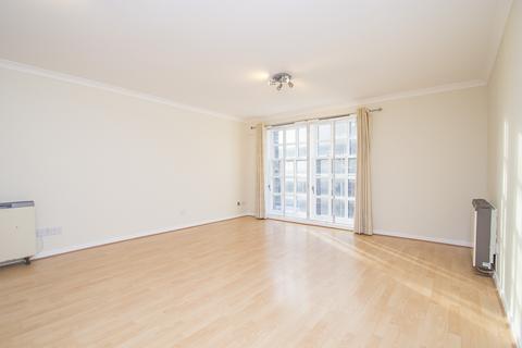 2 bedroom flat to rent, St. Patrick Square, Edinburgh EH8