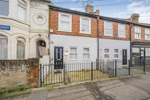 2 bedroom house for sale, St. Leonards Road, Windsor