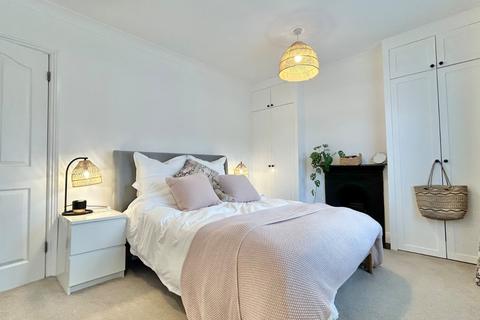 42 Alexandra Road, Basingstoke, RG21 7RQ