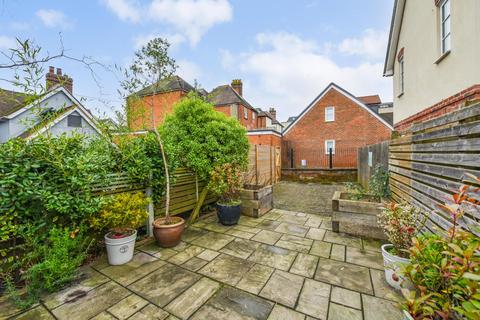 1 bedroom detached house for sale, Chapel Street, Petersfield, Hampshire