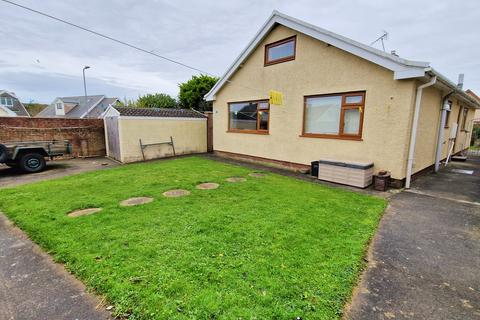 3 bedroom detached bungalow for sale, SPOONBILL CLOSE, PORTHCAWL, CF36 3UR 3