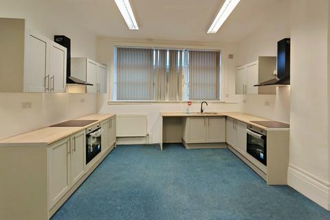 4 bedroom house of multiple occupation to rent, West Sunniside (Bills Inclusive), Sunderland SR1