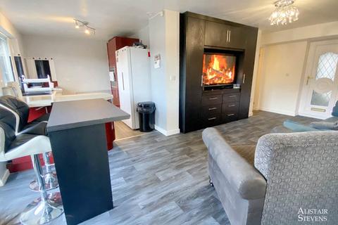 37 Arley Drive, Shaw, Oldham, OL2 8DY