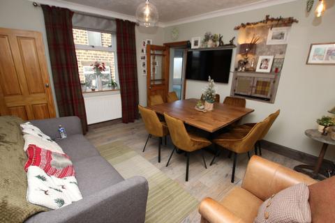 16 Bridge Street, Penistone, Sheffield, S36 6AJ