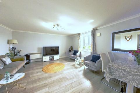 2 bedroom flat for sale, Bath Road, Slough, Berkshire, SL1 3SL