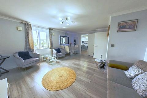 2 bedroom apartment for sale, Bath Road, Slough, Berkshire, SL1 3SL