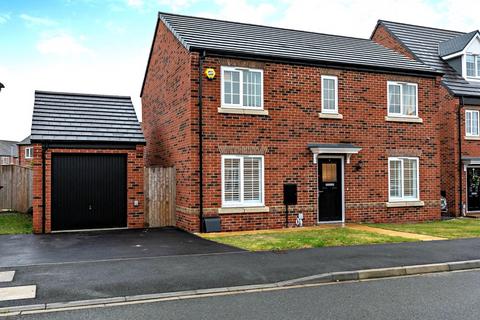 4 bedroom detached house to rent, Aspen Avenue, Normanton, West Yorkshire