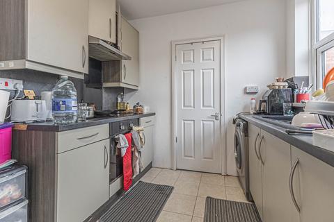 3 bedroom terraced house for sale, Briggs Avenue, Castleford WF10