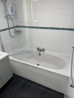 2 bedroom flat to rent, MAVISBANK GARDENS, GLASGOW G51