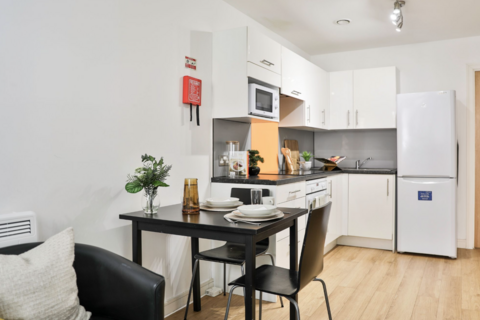 1 bedroom in a house share to rent, Plot Hayward House, Classic 3 Bed Apartment - Internal facing - 44 week at Nationwide, 117 Grove Street L7