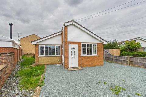 2 bedroom bungalow for sale, Yew Tree Grove, Boston